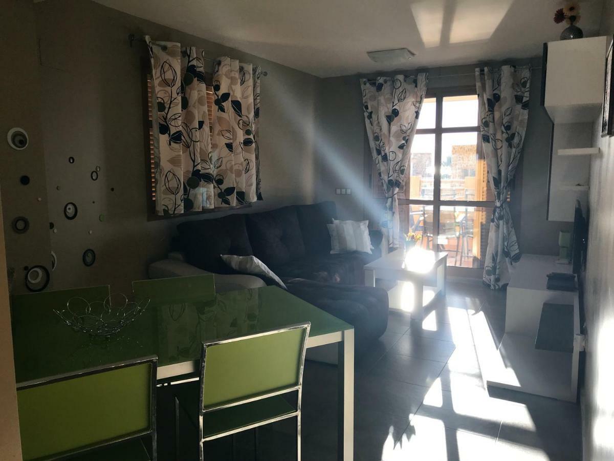 カーラ・デ・フィネストラットCasa Cerezosアパートメント エクステリア 写真